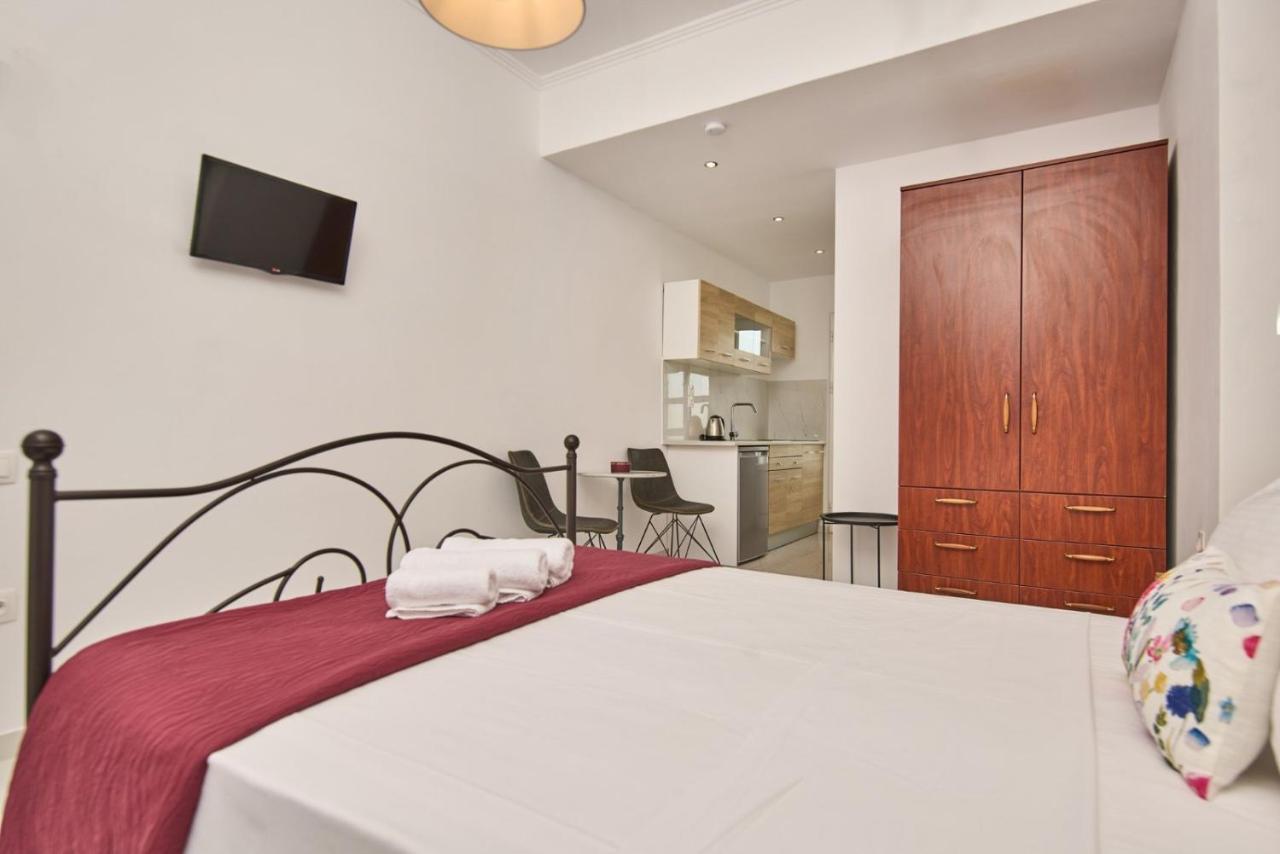 Ostria Apartments Kalamákion Екстериор снимка