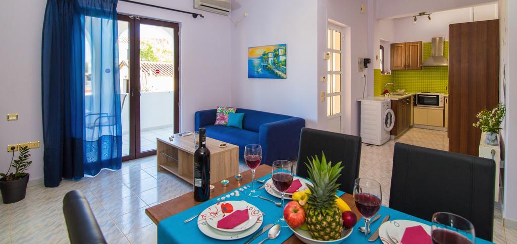Ostria Apartments Kalamákion Екстериор снимка