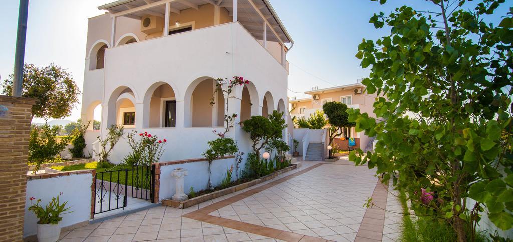 Ostria Apartments Kalamákion Екстериор снимка